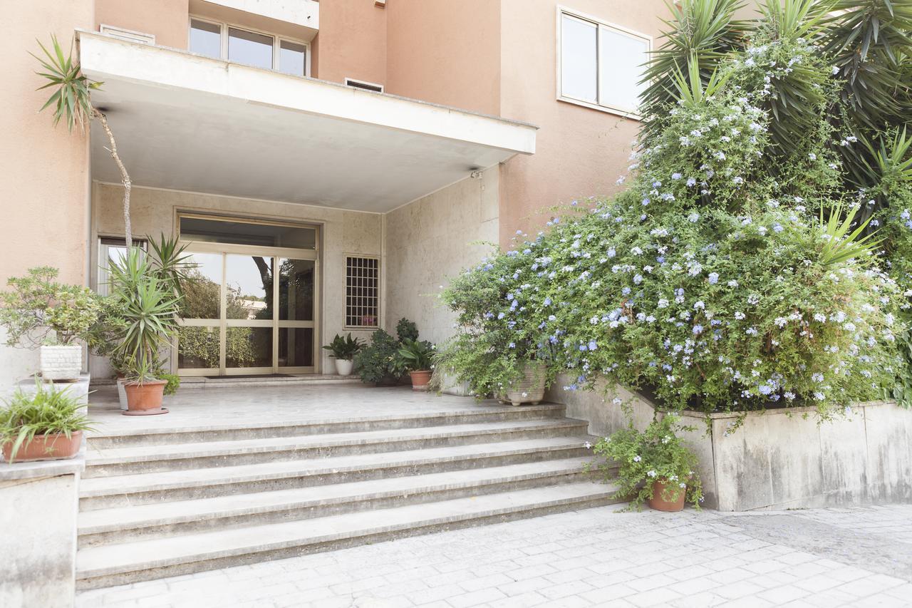 Suite Colosseo Apt. Rome Bagian luar foto